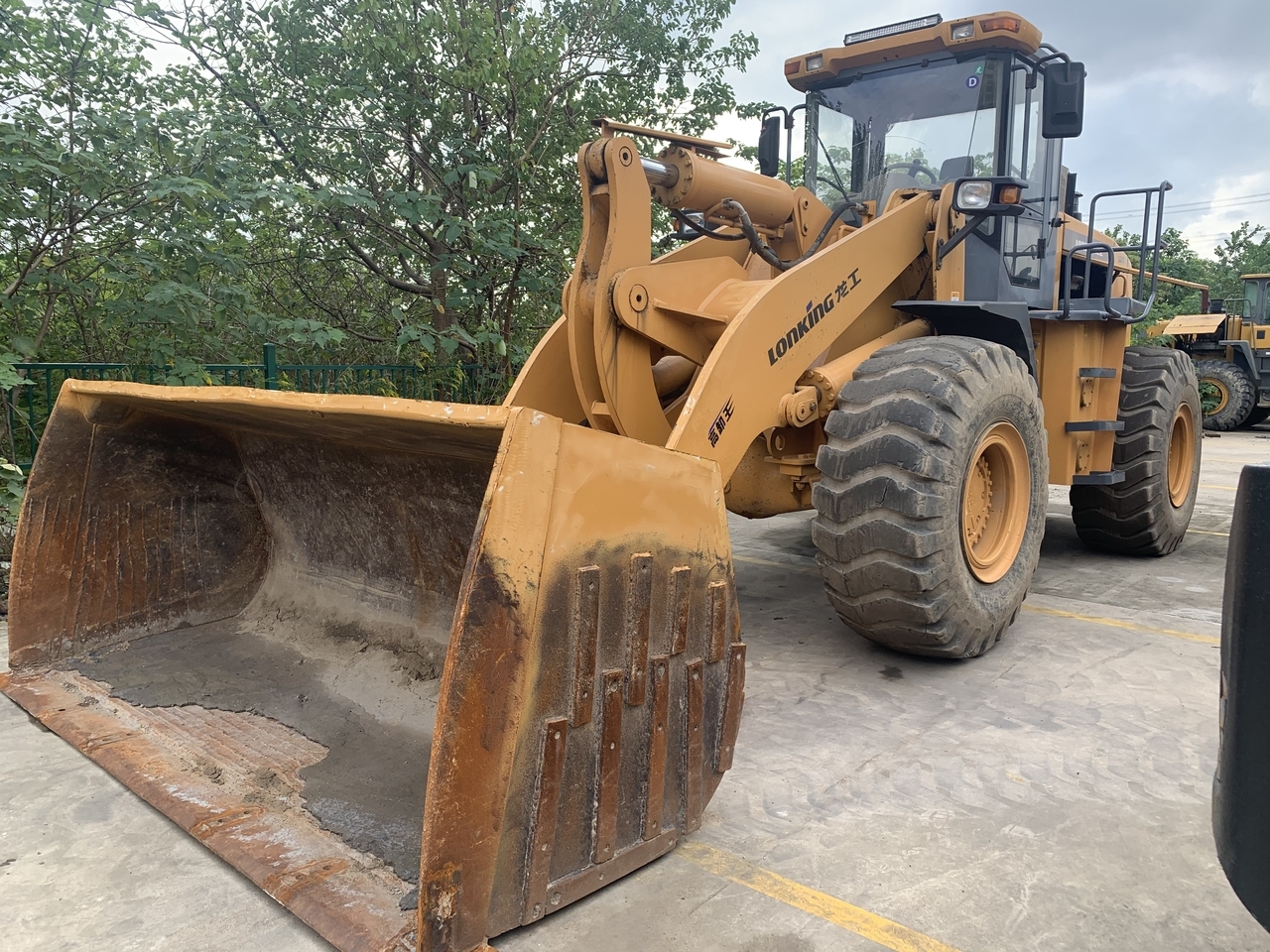 LIUGONG LG862 - Wheel loader: gambar 1 LIUGONG LG862 - Wheel loader: gambar 1