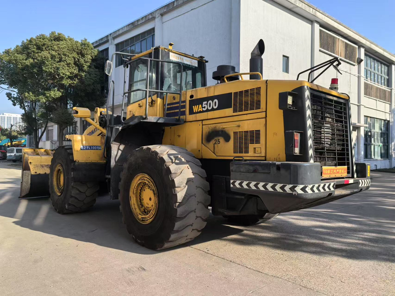 KOMATSU WA500-6 - Peralatan konstruksi: gambar 3 KOMATSU WA500-6 - Peralatan konstruksi: gambar 3