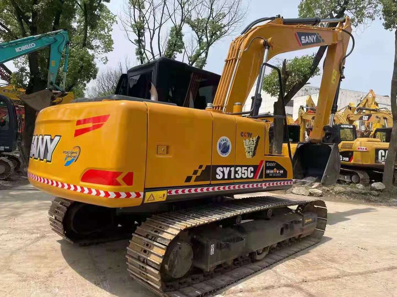 SANY SY135C - Ekskavator perayap: gambar 2 SANY SY135C - Ekskavator perayap: gambar 2