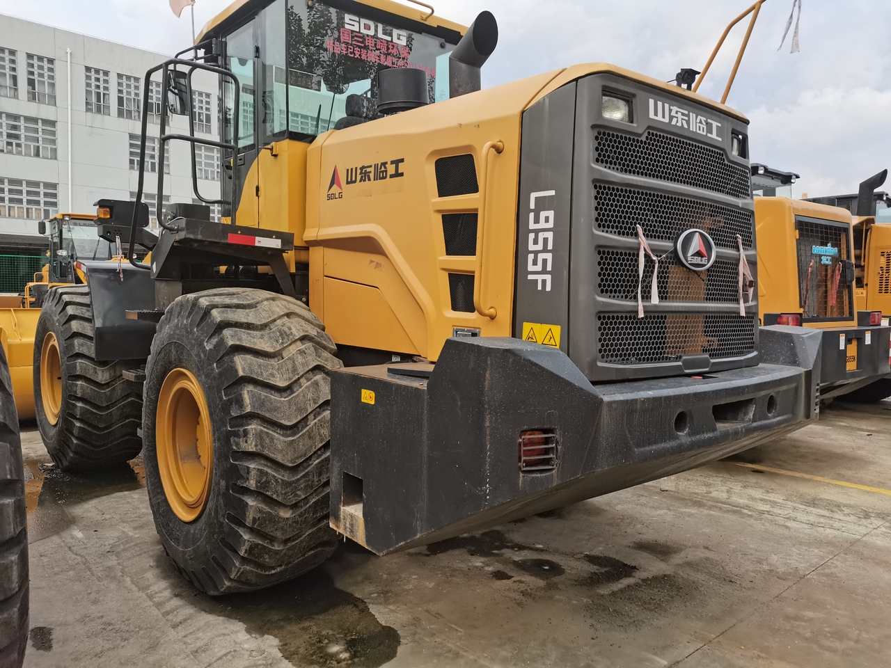 SDLG L955F - Wheel loader: gambar 2 SDLG L955F - Wheel loader: gambar 2
