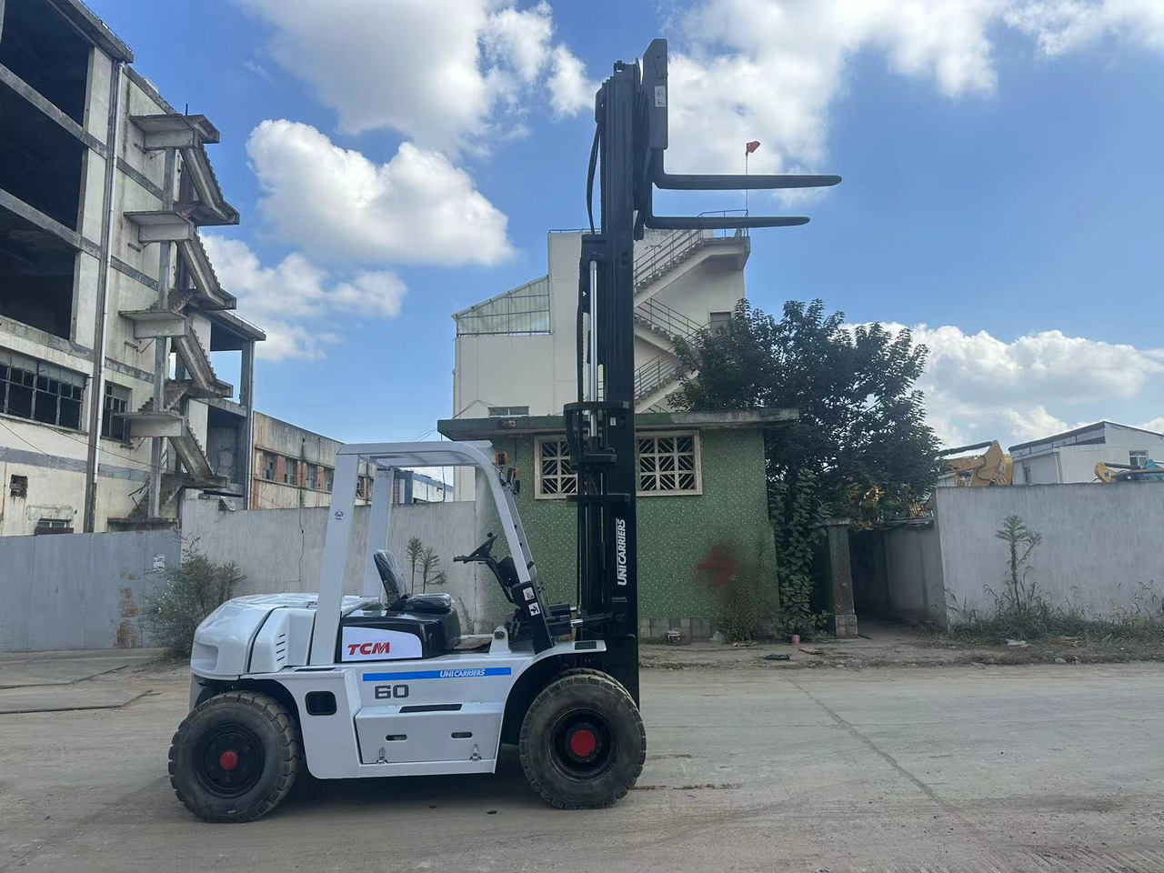 TCM FD60-Forklift - Forklift: gambar 2 TCM FD60-Forklift - Forklift: gambar 2