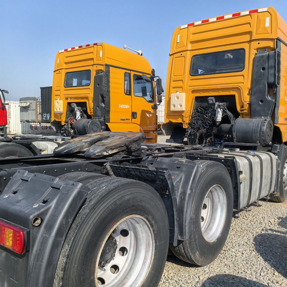SHACMAN M3000 6x4 - Tractor head: gambar 3 SHACMAN M3000 6x4 - Tractor head: gambar 3