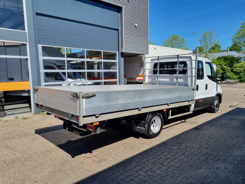 Iveco Daily 35C18 3.0D DC 6 zits Open laadbak 4.10m EURO 6 - Van flatbed, Van kombi: gambar 2 Iveco Daily 35C18 3.0D DC 6 zits Open laadbak 4.10m EURO 6 - Van flatbed, Van kombi: gambar 2