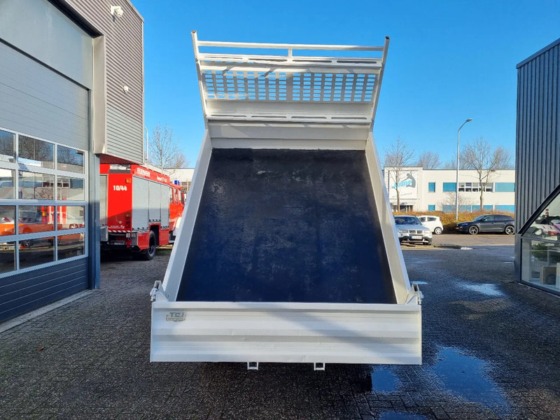 Iveco Daily 35C18 3.0D Kipper Hi-Matic Euro 6 GVW 3500 kg - Van jungkit: gambar 4 Iveco Daily 35C18 3.0D Kipper Hi-Matic Euro 6 GVW 3500 kg - Van jungkit: gambar 4