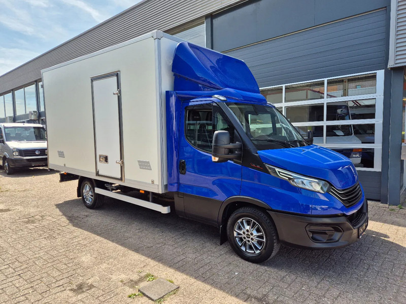 Iveco Daily 35S18 3.0D Koffer/ Xenon/ Airco - Van box: gambar 1 Iveco Daily 35S18 3.0D Koffer/ Xenon/ Airco - Van box: gambar 1