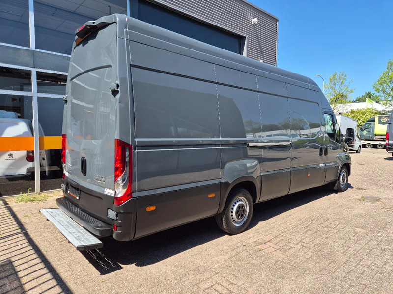 Iveco Daily 35S18 L4H3/ Fleischwagen/ Meattransport/ TK C 450 MAX/ Nr.2 - Van berpendingin: gambar 3 Iveco Daily 35S18 L4H3/ Fleischwagen/ Meattransport/ TK C 450 MAX/ Nr.2 - Van berpendingin: gambar 3