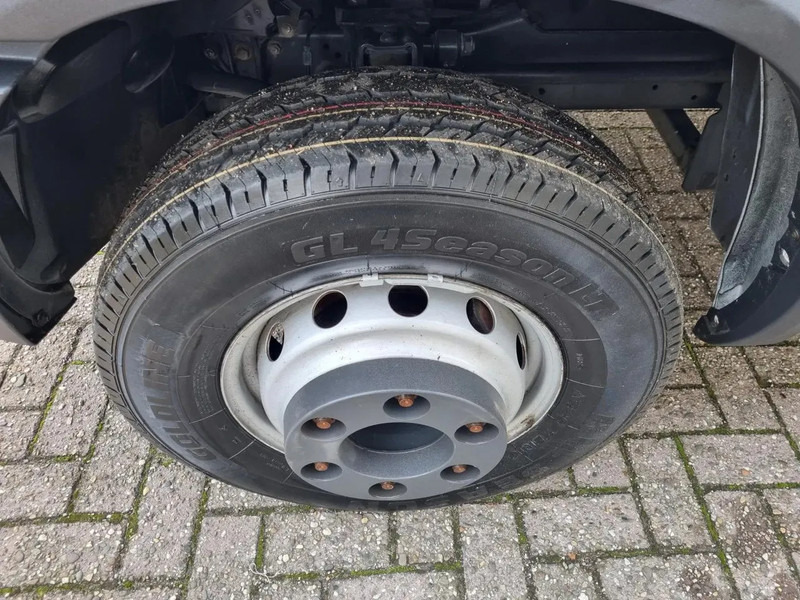 Van flatbed Iveco Daily 70C21 3.0D/ 204PS/ Radstand 475 cm/ Openlaadbak 4m: gambar 11 Van flatbed Iveco Daily 70C21 3.0D/ 204PS/ Radstand 475 cm/ Openlaadbak 4m: gambar 11