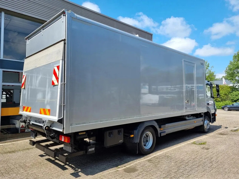 Mercedes-Benz Atego 1218 Koffer/ Ladebordwand/ Airco/ Grau Metallic - Truk box: gambar 3 Mercedes-Benz Atego 1218 Koffer/ Ladebordwand/ Airco/ Grau Metallic - Truk box: gambar 3