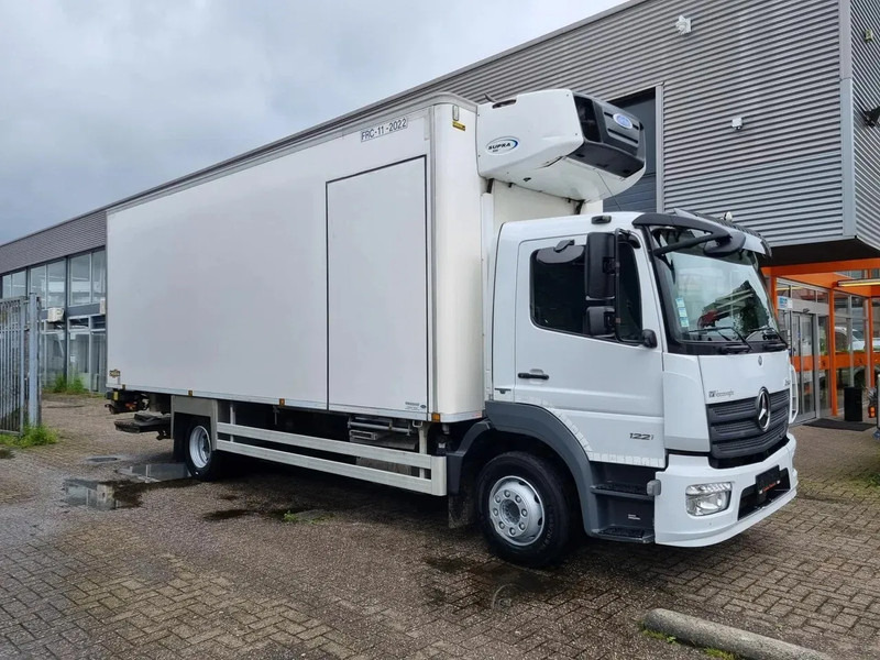 Mercedes-Benz Atego 1221 Kuhlkoffer/ Carrier 850/ Chereau/ ATP 2025 / LBW / EURO 6 - Truk berpendingin: gambar 1 Mercedes-Benz Atego 1221 Kuhlkoffer/ Carrier 850/ Chereau/ ATP 2025 / LBW / EURO 6 - Truk berpendingin: gambar 1