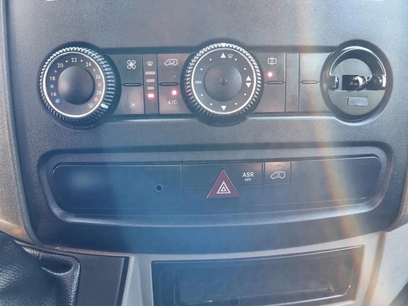 Van flatbed, Van kombi Mercedes-Benz Sprinter 313 CDI DC DoKa 433WB 7 ZITS E5/ Airco/ Navi: gambar 17 Van flatbed, Van kombi Mercedes-Benz Sprinter 313 CDI DC DoKa 433WB 7 ZITS E5/ Airco/ Navi: gambar 17