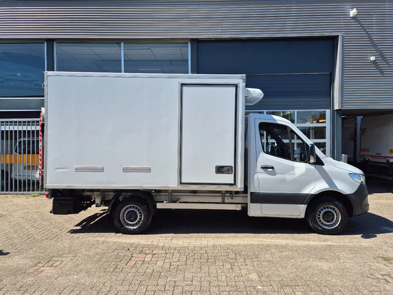 Mercedes-Benz Sprinter 315 CDI/ Kuhlkoffer/ TK V300 MAX/ LBW/ Stby230 - Van berpendingin: gambar 2 Mercedes-Benz Sprinter 315 CDI/ Kuhlkoffer/ TK V300 MAX/ LBW/ Stby230 - Van berpendingin: gambar 2