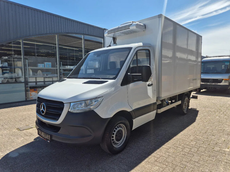 Mercedes-Benz Sprinter 315 CDI/ Kuhlkoffer/ TK V300 MAX/ LBW/ Stby230 - Van berpendingin: gambar 5 Mercedes-Benz Sprinter 315 CDI/ Kuhlkoffer/ TK V300 MAX/ LBW/ Stby230 - Van berpendingin: gambar 5