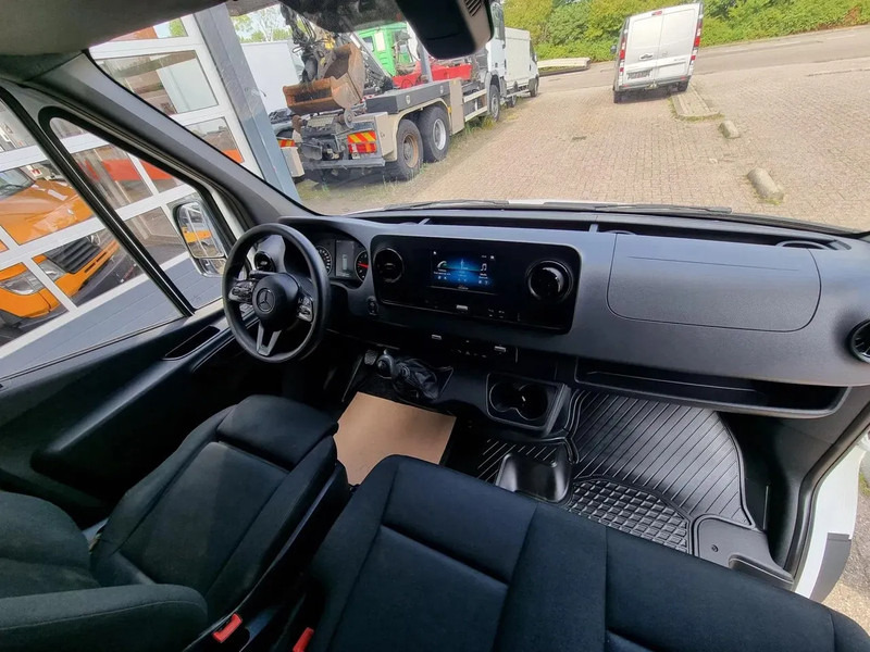 Mercedes-Benz Sprinter 315 CDI L3H2/ Airco/ Navi/ Xenon - Van kecil: gambar 5 Mercedes-Benz Sprinter 315 CDI L3H2/ Airco/ Navi/ Xenon - Van kecil: gambar 5