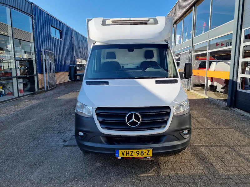 Mercedes-Benz Sprinter 316 CDI Kuhlkoffer Thermoking V300MAX Euro 6D 230V - Van berpendingin: gambar 3 Mercedes-Benz Sprinter 316 CDI Kuhlkoffer Thermoking V300MAX Euro 6D 230V - Van berpendingin: gambar 3