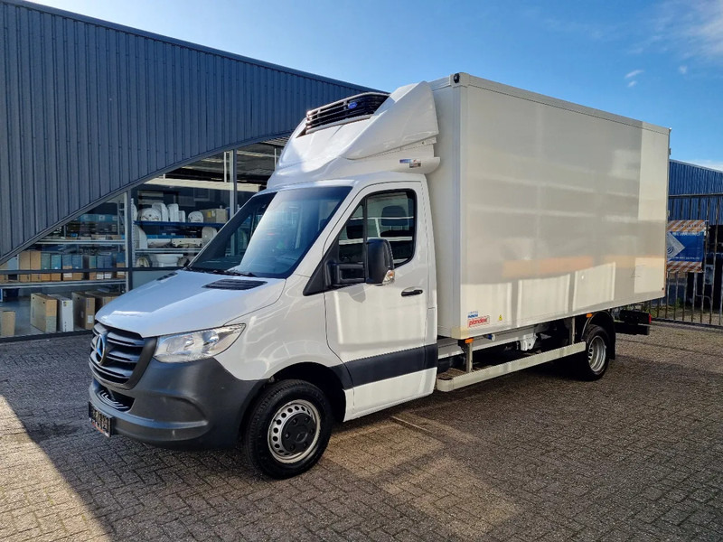 Mercedes-Benz Sprinter 516 CDI Kuhlkoffer/ Carrier/ 8 PALLETS/ EURO 6D - Van berpendingin: gambar 4 Mercedes-Benz Sprinter 516 CDI Kuhlkoffer/ Carrier/ 8 PALLETS/ EURO 6D - Van berpendingin: gambar 4