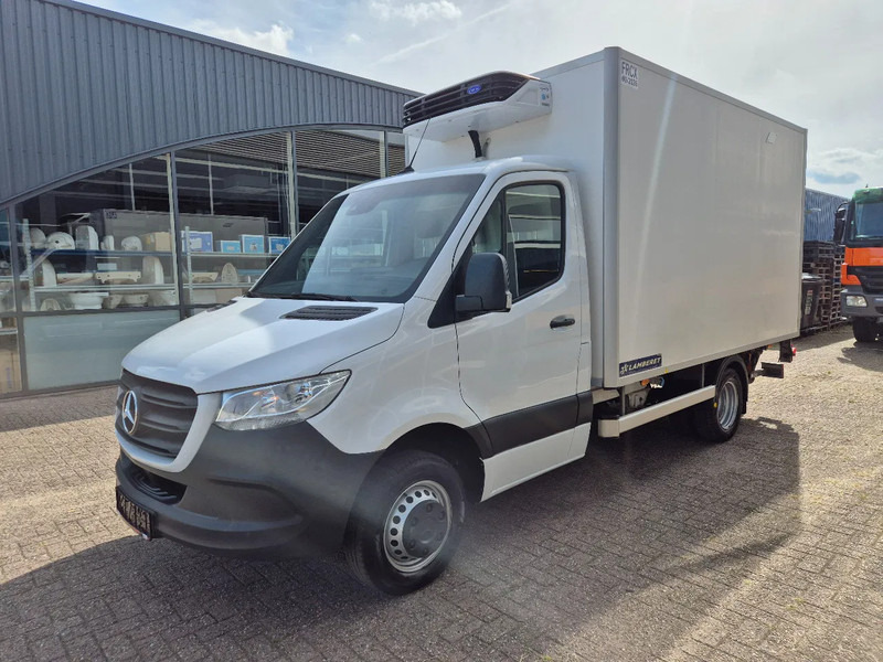 Mercedes-Benz Sprinter 516 CDI/ Kuhlkoffer/ Carrier Xarios 300/ -20/ +20/ Standby 230V - Van berpendingin: gambar 5 Mercedes-Benz Sprinter 516 CDI/ Kuhlkoffer/ Carrier Xarios 300/ -20/ +20/ Standby 230V - Van berpendingin: gambar 5