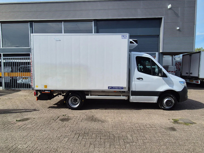 Mercedes-Benz Sprinter 516 CDI/ Kuhlkoffer/ Carrier Xarios 300/ -20/ +20/ Standby 230V - Van berpendingin: gambar 2 Mercedes-Benz Sprinter 516 CDI/ Kuhlkoffer/ Carrier Xarios 300/ -20/ +20/ Standby 230V - Van berpendingin: gambar 2