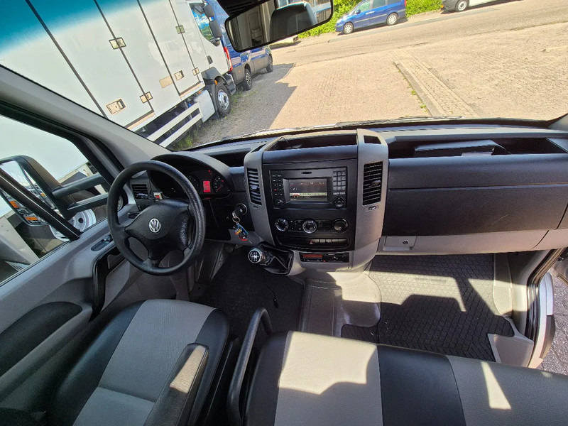 Van pengiriman Volkswagen Crafter 2.0TDI BE Combi/ Autotransporter 10m mit Knicksystem/ Winch: gambar 10 Van pengiriman Volkswagen Crafter 2.0TDI BE Combi/ Autotransporter 10m mit Knicksystem/ Winch: gambar 10