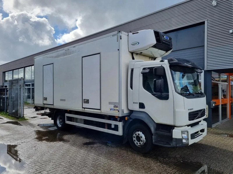 Volvo FL 12.220 Kuhlkoffer/ Carrier Supra 850 MULTITEMP -30+30/ LBW - Truk berpendingin: gambar 1 Volvo FL 12.220 Kuhlkoffer/ Carrier Supra 850 MULTITEMP -30+30/ LBW - Truk berpendingin: gambar 1