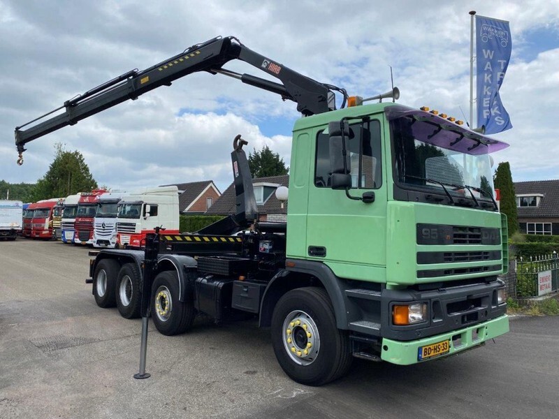 DAF 95 ATi 360 8X2 STEEL SPRING HIAB 166B-2 Duo - Truk derek: gambar 2 DAF 95 ATi 360 8X2 STEEL SPRING HIAB 166B-2 Duo - Truk derek: gambar 2