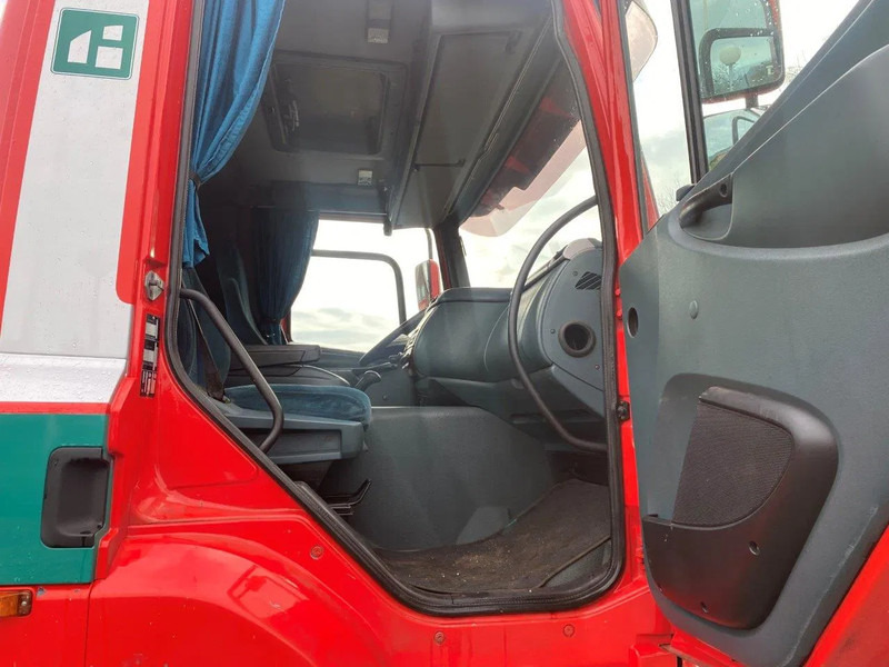 DAF CF 85.380 8x4 HOLLAND TRUCK MANUAL GEARBOX FULL STEEL SPRING - Truk pembawa sistem kabel: gambar 4 DAF CF 85.380 8x4 HOLLAND TRUCK MANUAL GEARBOX FULL STEEL SPRING - Truk pembawa sistem kabel: gambar 4