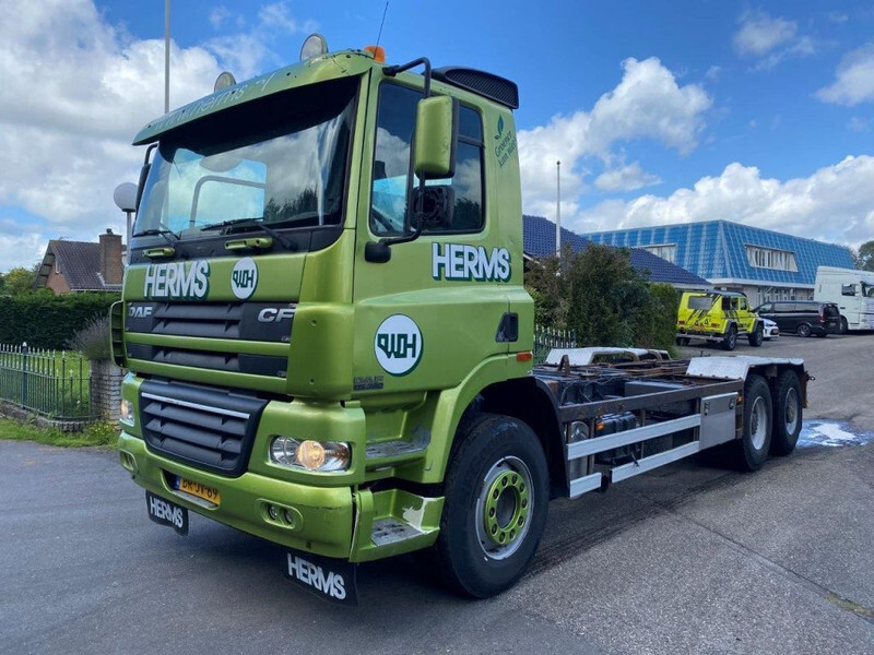 DAF CF 85.380 CF 380 FULL STEEL SPRING HOLLAND TRUCK 380 HP - Truk pembawa sistem kabel: gambar 1 DAF CF 85.380 CF 380 FULL STEEL SPRING HOLLAND TRUCK 380 HP - Truk pembawa sistem kabel: gambar 1