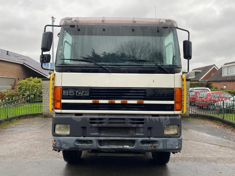 DAF CF 85.380 MANUAL ZF GEARBOX BIG KIPPER 85 CF 8x4 - Truk jungkit: gambar 2 DAF CF 85.380 MANUAL ZF GEARBOX BIG KIPPER 85 CF 8x4 - Truk jungkit: gambar 2