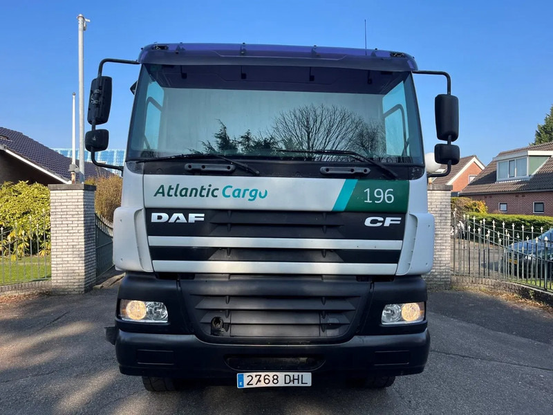 DAF CF 85.430 MANUAL GEARBOX BIG AXLES FULL STEEL SUSPENSION - Truk jungkit: gambar 2 DAF CF 85.430 MANUAL GEARBOX BIG AXLES FULL STEEL SUSPENSION - Truk jungkit: gambar 2