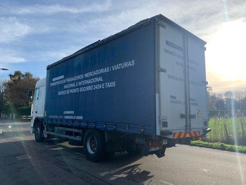 DAF XF 95.430 - Truk dengan terpal samping: gambar 2 DAF XF 95.430 - Truk dengan terpal samping: gambar 2