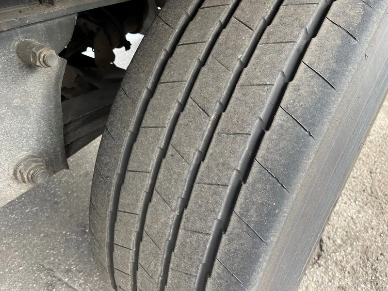 Groenewegen 2 assige gesloten opbouw opslag met laadklep - Semi-trailer kotak tertutup: gambar 4 Groenewegen 2 assige gesloten opbouw opslag met laadklep - Semi-trailer kotak tertutup: gambar 4
