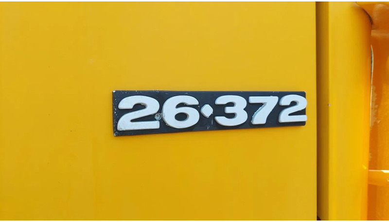 MAN 26.372 MANUAL ZF GEARBOX STEEL SUSPENSION 6X4 - Truk sasis: gambar 5 MAN 26.372 MANUAL ZF GEARBOX STEEL SUSPENSION 6X4 - Truk sasis: gambar 5