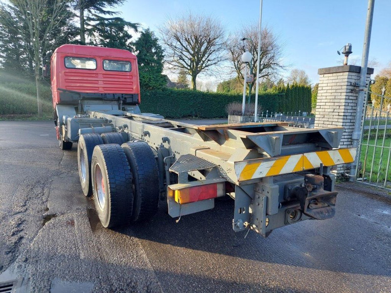 MAN 26.463 6X4 CHASSIS - Truk sasis: gambar 4 MAN 26.463 6X4 CHASSIS - Truk sasis: gambar 4