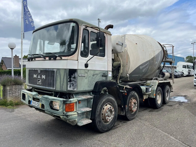 MAN 35.302 8x4 FULL STEEL SPRING MANUAL ZF GEARBOX !!! 6 CILINDER !!! - Truk pengaduk beton: gambar 1 MAN 35.302 8x4 FULL STEEL SPRING MANUAL ZF GEARBOX !!! 6 CILINDER !!! - Truk pengaduk beton: gambar 1