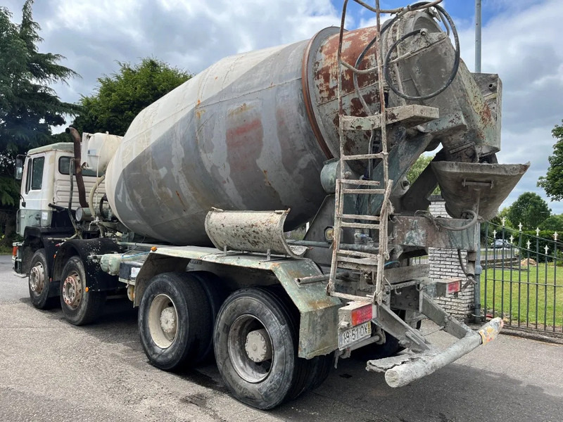 Truk pengaduk beton MAN 35.302 8x4 FULL STEEL SPRING MANUAL ZF GEARBOX !!! 6 CILINDER !!!: gambar 10