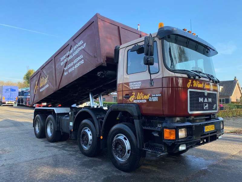 MAN 35 35.322 HOLLAND TRUCK FULL STEEL SPRING MANUAL ZF GEARBOX no 372 - Truk jungkit: gambar 2 MAN 35 35.322 HOLLAND TRUCK FULL STEEL SPRING MANUAL ZF GEARBOX no 372 - Truk jungkit: gambar 2