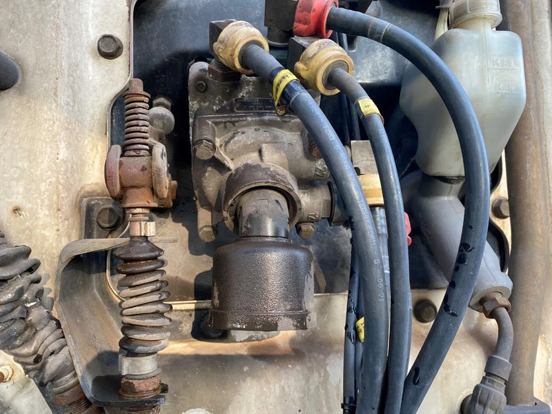Truk jungkit MAN 35 35.322 HOLLAND TRUCK FULL STEEL SPRING MANUAL ZF GEARBOX no 372: gambar 9