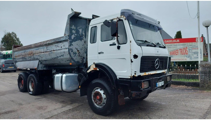 Mercedes-Benz SK 2635 2235 6x4 KIPPER STEEL SPRING MANUAL GEARBOX - Truk jungkit: gambar 3 Mercedes-Benz SK 2635 2235 6x4 KIPPER STEEL SPRING MANUAL GEARBOX - Truk jungkit: gambar 3