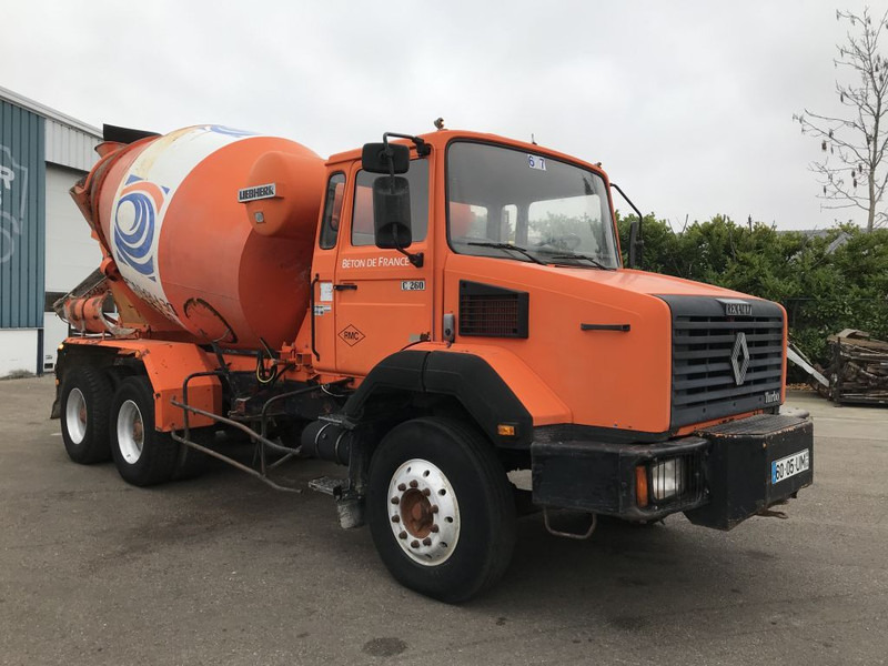 Renault C260 6X4 MANUAL STEEL - Truk pengaduk beton: gambar 1 Renault C260 6X4 MANUAL STEEL - Truk pengaduk beton: gambar 1