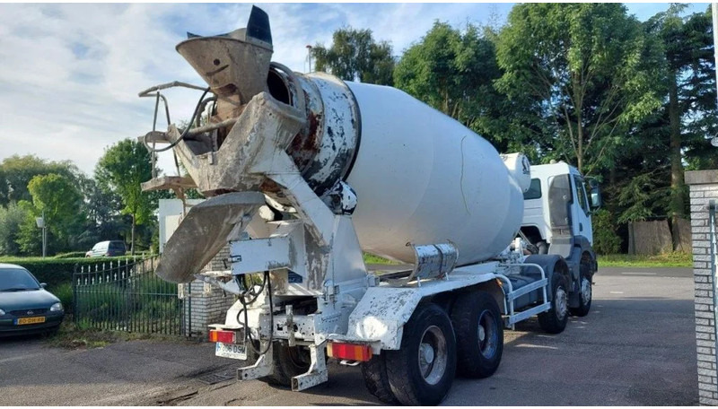 Renault Kerax 370 8x4 Mixer Steel - Truk pengaduk beton: gambar 4 Renault Kerax 370 8x4 Mixer Steel - Truk pengaduk beton: gambar 4