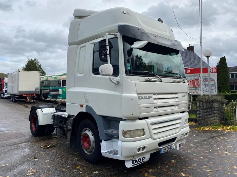 DAF CF 85.410 85CF 410 AUTOMATIC - Tractor head: gambar 4 DAF CF 85.410 85CF 410 AUTOMATIC - Tractor head: gambar 4