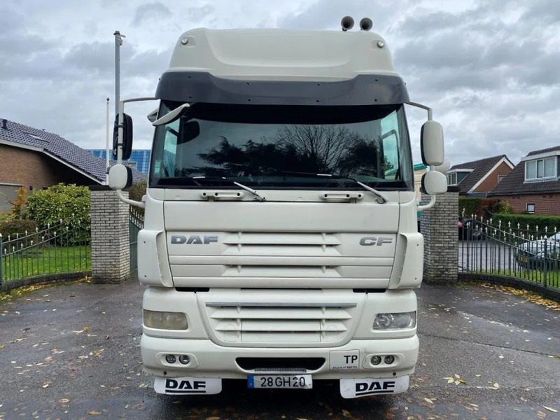 DAF CF 85.410 85CF 410 AUTOMATIC - Tractor head: gambar 2 DAF CF 85.410 85CF 410 AUTOMATIC - Tractor head: gambar 2