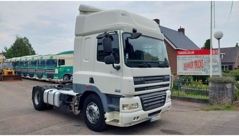 DAF CF 85.410 - Tractor head: gambar 2 DAF CF 85.410 - Tractor head: gambar 2