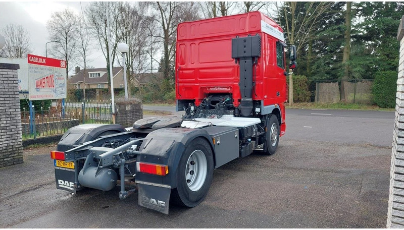 DAF XF 105.410 4X2 HYDRAULIC - Tractor head: gambar 3 DAF XF 105.410 4X2 HYDRAULIC - Tractor head: gambar 3