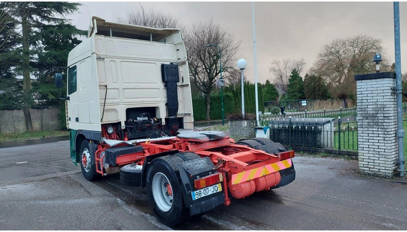 DAF XF 95.430 4x2 EURO 2 Manual Gearbox - Tractor head: gambar 4 DAF XF 95.430 4x2 EURO 2 Manual Gearbox - Tractor head: gambar 4