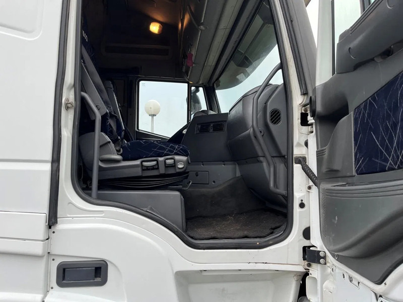 Iveco Stralis 440.48 MANUAL ZF GEARBOX CLEAN CONDITION - Tractor head: gambar 5 Iveco Stralis 440.48 MANUAL ZF GEARBOX CLEAN CONDITION - Tractor head: gambar 5