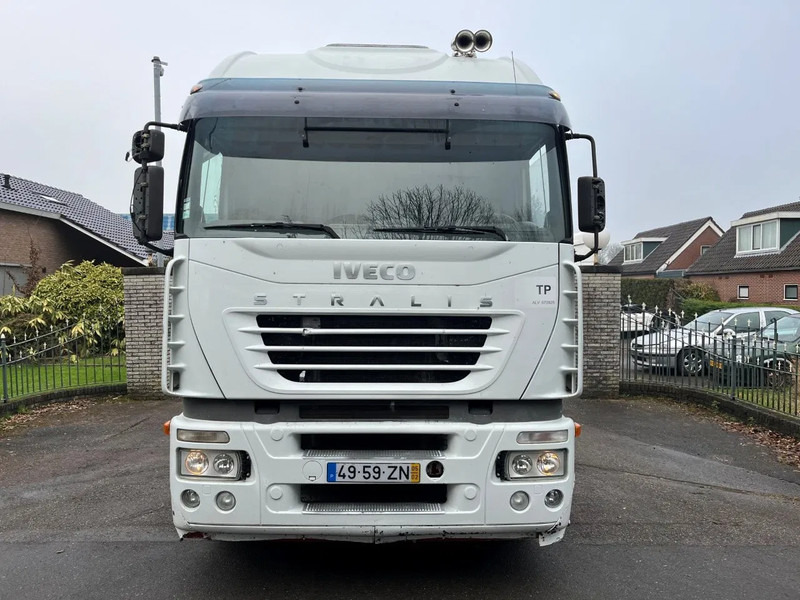 Iveco Stralis 440.48 MANUAL ZF GEARBOX ORIGINAL LOW MILEAGE - Tractor head: gambar 2 Iveco Stralis 440.48 MANUAL ZF GEARBOX ORIGINAL LOW MILEAGE - Tractor head: gambar 2