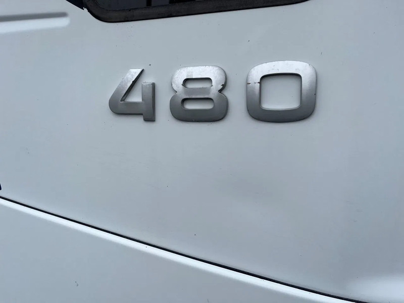 Iveco Stralis 440.48 MANUAL ZF GEARBOX ORIGINAL LOW MILEAGE - Tractor head: gambar 5 Iveco Stralis 440.48 MANUAL ZF GEARBOX ORIGINAL LOW MILEAGE - Tractor head: gambar 5