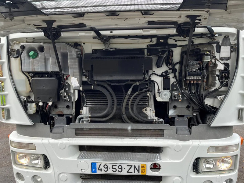 Iveco Stralis 440.48 MANUAL ZF GEARBOX ORIGINAL LOW MILEAGE - Tractor head: gambar 3 Iveco Stralis 440.48 MANUAL ZF GEARBOX ORIGINAL LOW MILEAGE - Tractor head: gambar 3