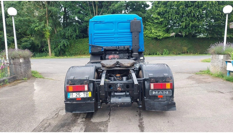 MAN 19.403 MANUAL GEARBOX - Tractor head: gambar 4 MAN 19.403 MANUAL GEARBOX - Tractor head: gambar 4