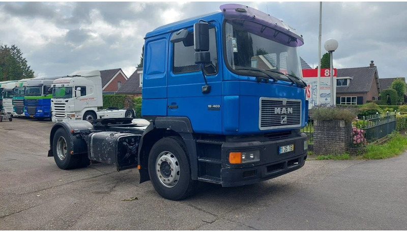 MAN 19.403 MANUAL GEARBOX - Tractor head: gambar 2 MAN 19.403 MANUAL GEARBOX - Tractor head: gambar 2